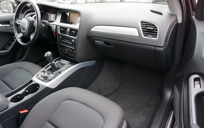 Audi A4 cena 37900 przebieg: 173000, rok produkcji 2011 z Brzozów małe 232